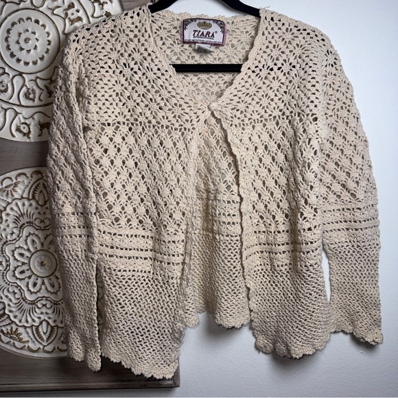 Tiara International Sweaters - Tiara International Y2K Crochet Cardigan Size Large Cream Boho Open Knit Sweater